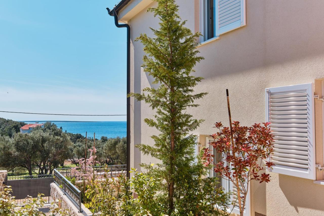Meacres Sun Villa Miholascica Exterior photo