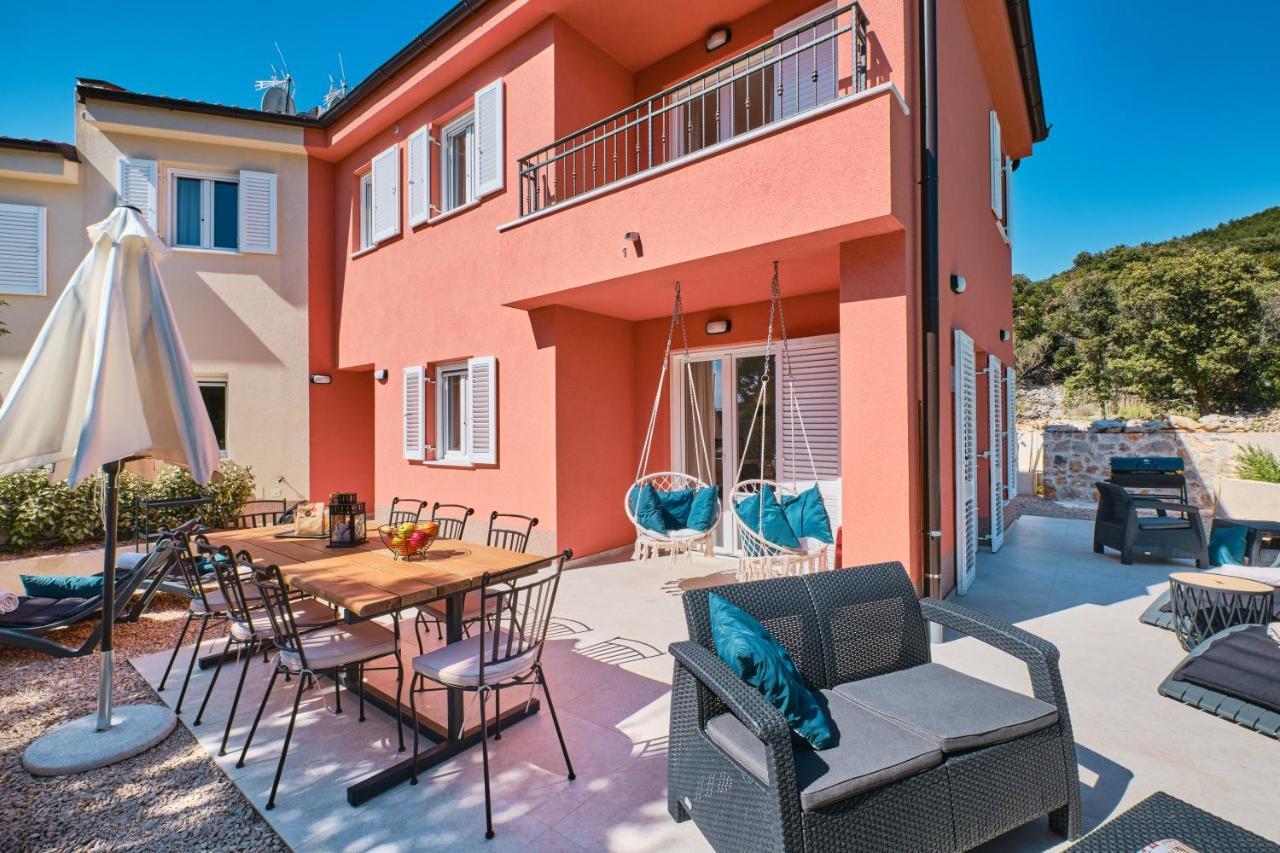 Meacres Sun Villa Miholascica Exterior photo