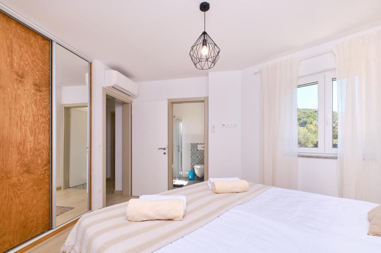 Meacres Sun Villa Miholascica Exterior photo