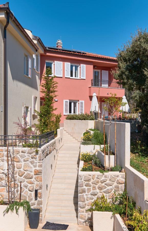 Meacres Sun Villa Miholascica Exterior photo